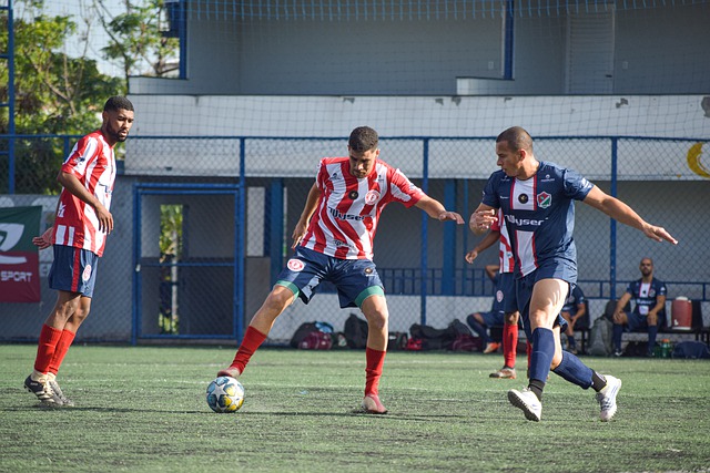 纷将矛头指 纷将矛头指