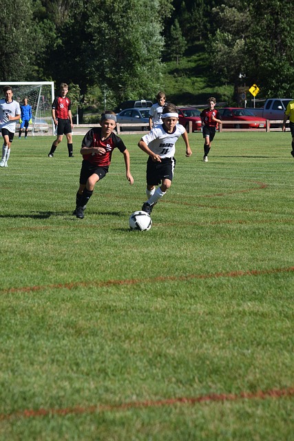 亚冬会速度滑冰男子100米决赛：高亭宇金牌.